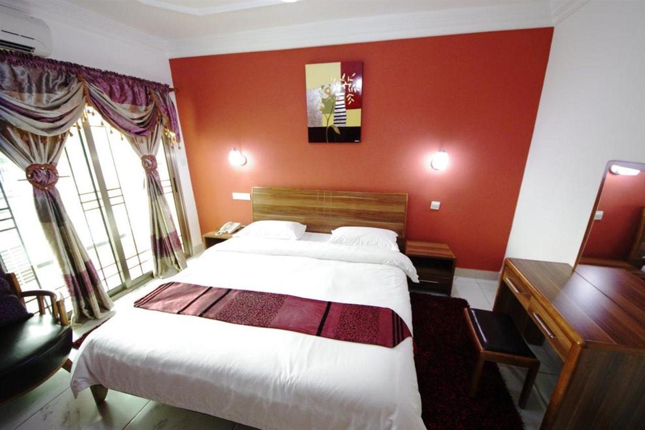 Hotel Residence La Corniche Дакар Экстерьер фото