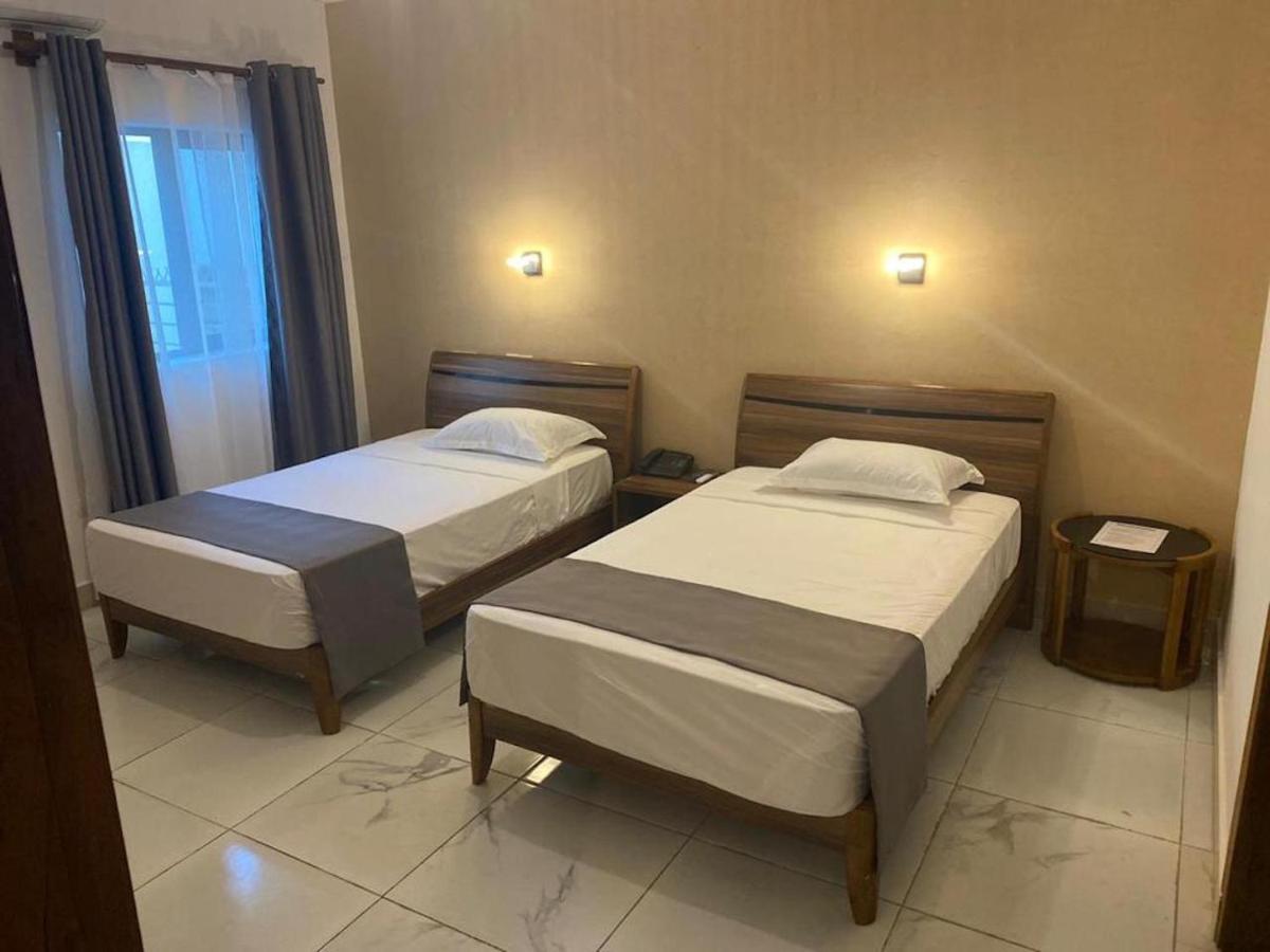 Hotel Residence La Corniche Дакар Экстерьер фото