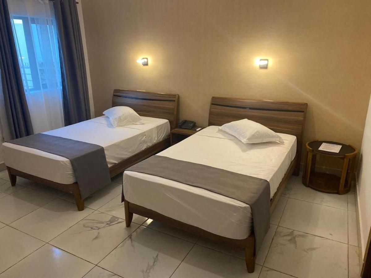 Hotel Residence La Corniche Дакар Экстерьер фото